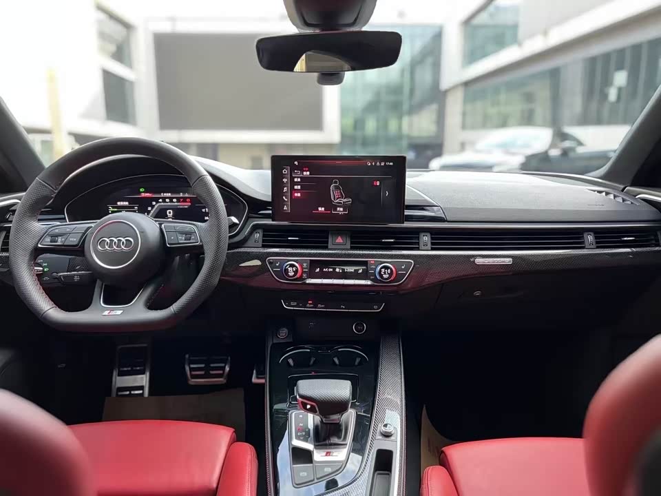 Audi S4