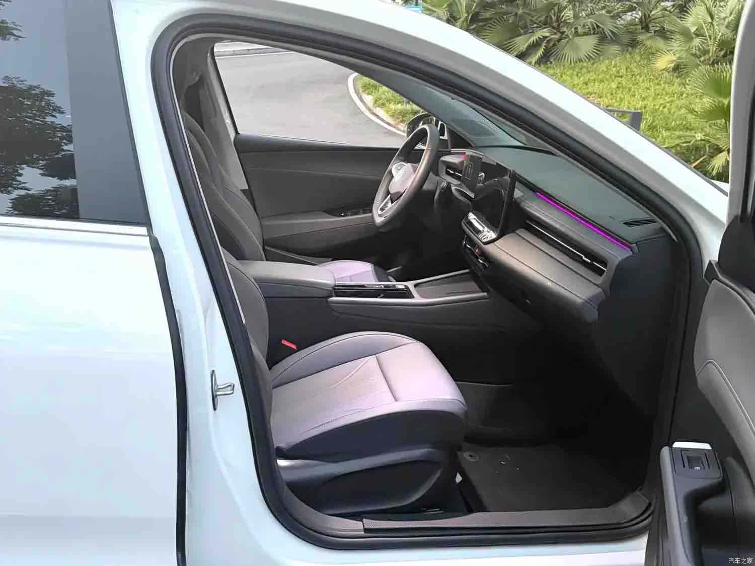 Volkswagen Lavida, 2026 4