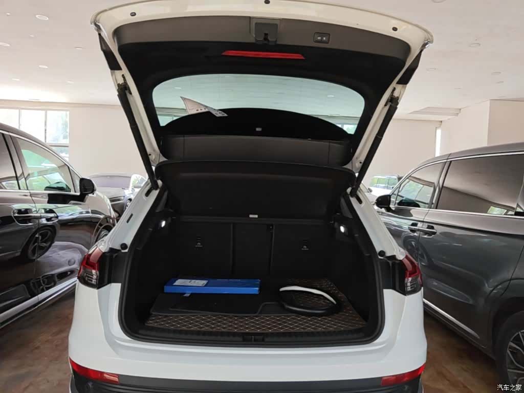 Audi Q4 e-tron, 2024 19