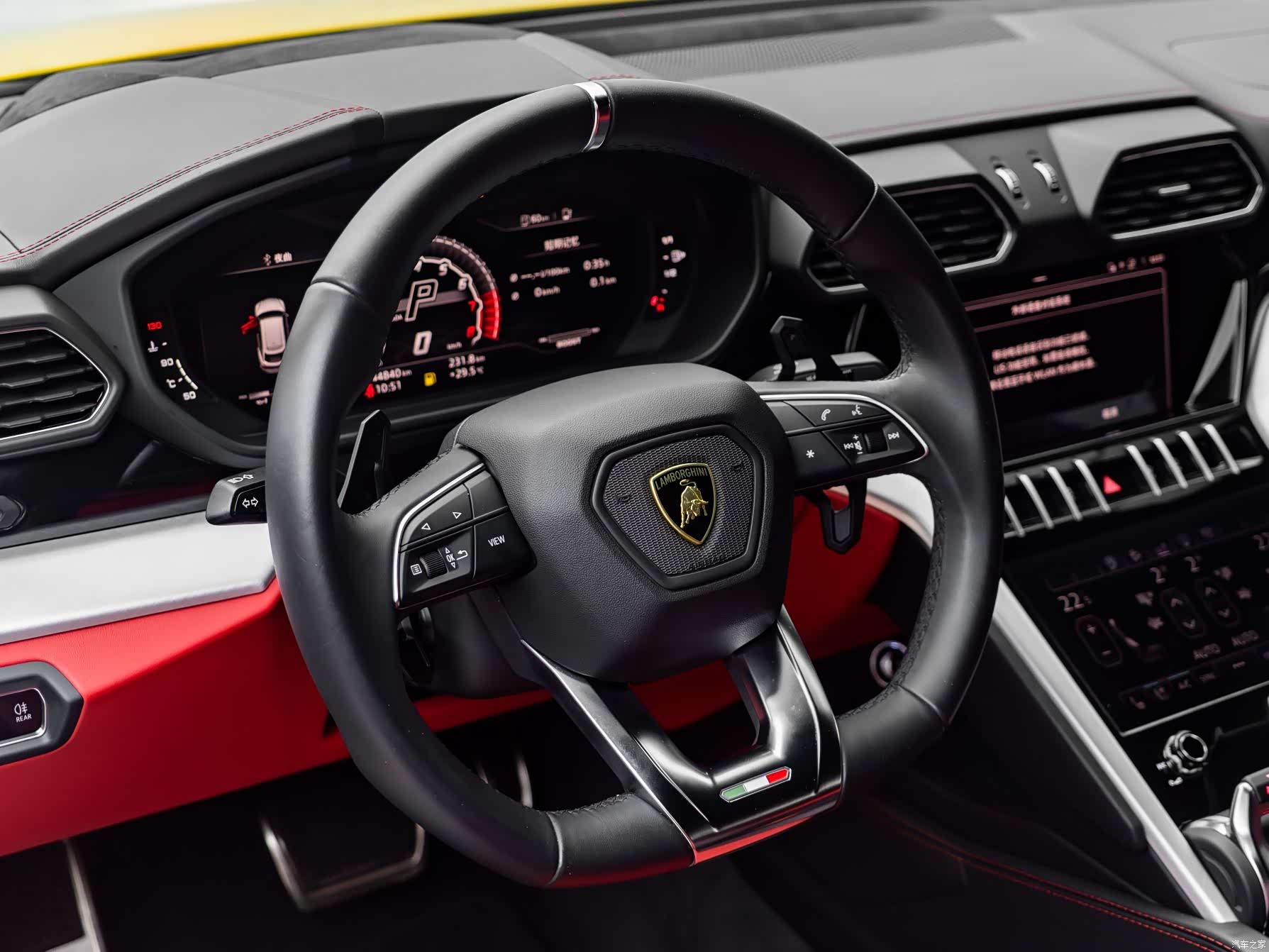 Lamborghini Urus, 2020 15