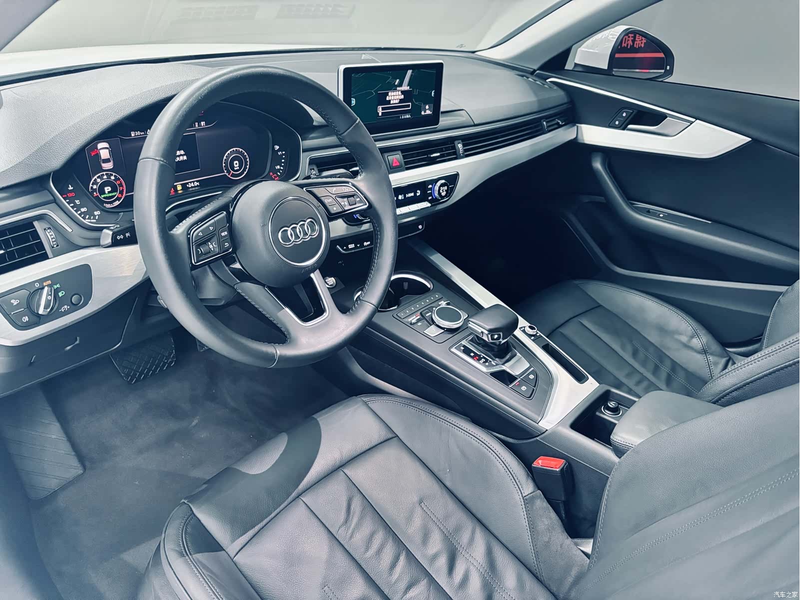 Audi A4L, 2019 9
