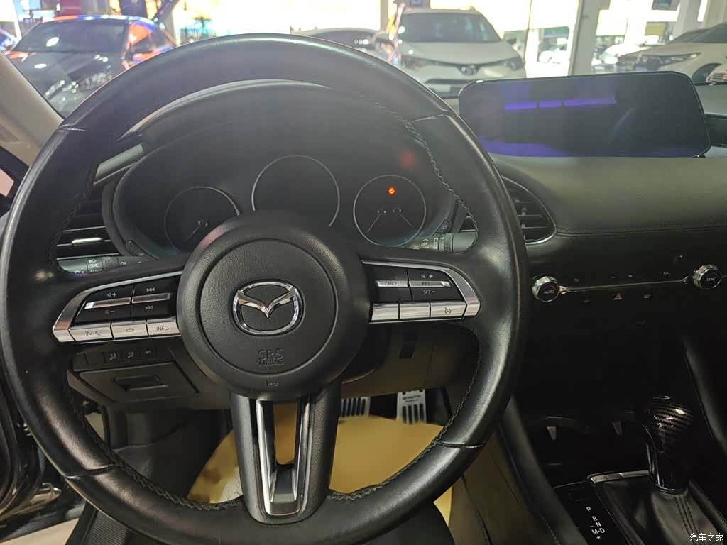Mazda Mazda3, 2021 все фото