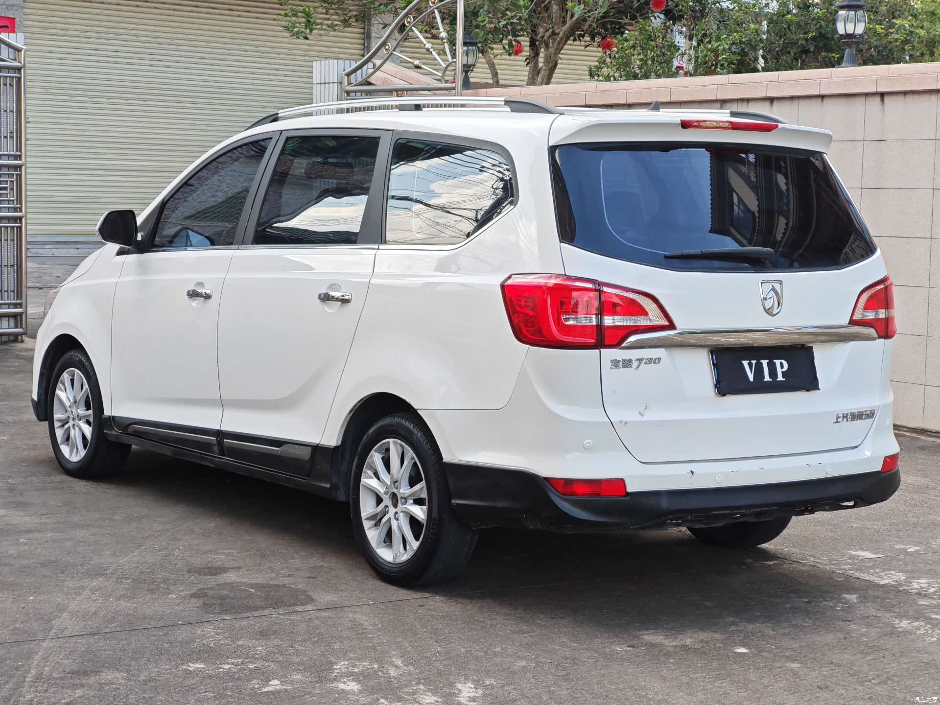 Wuling 730, 2017 9