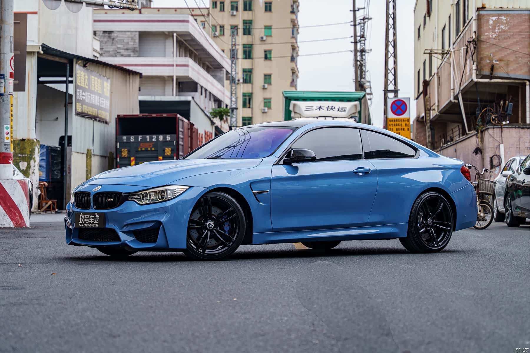 BMW M4, 2015 1
