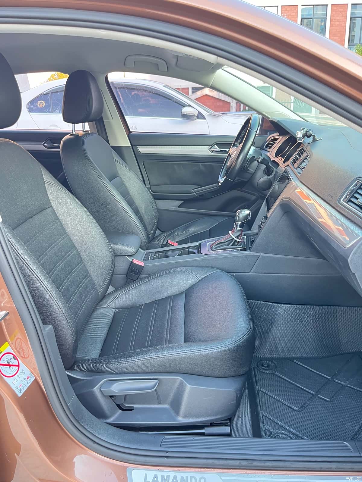 Volkswagen Lamando, 2015 8