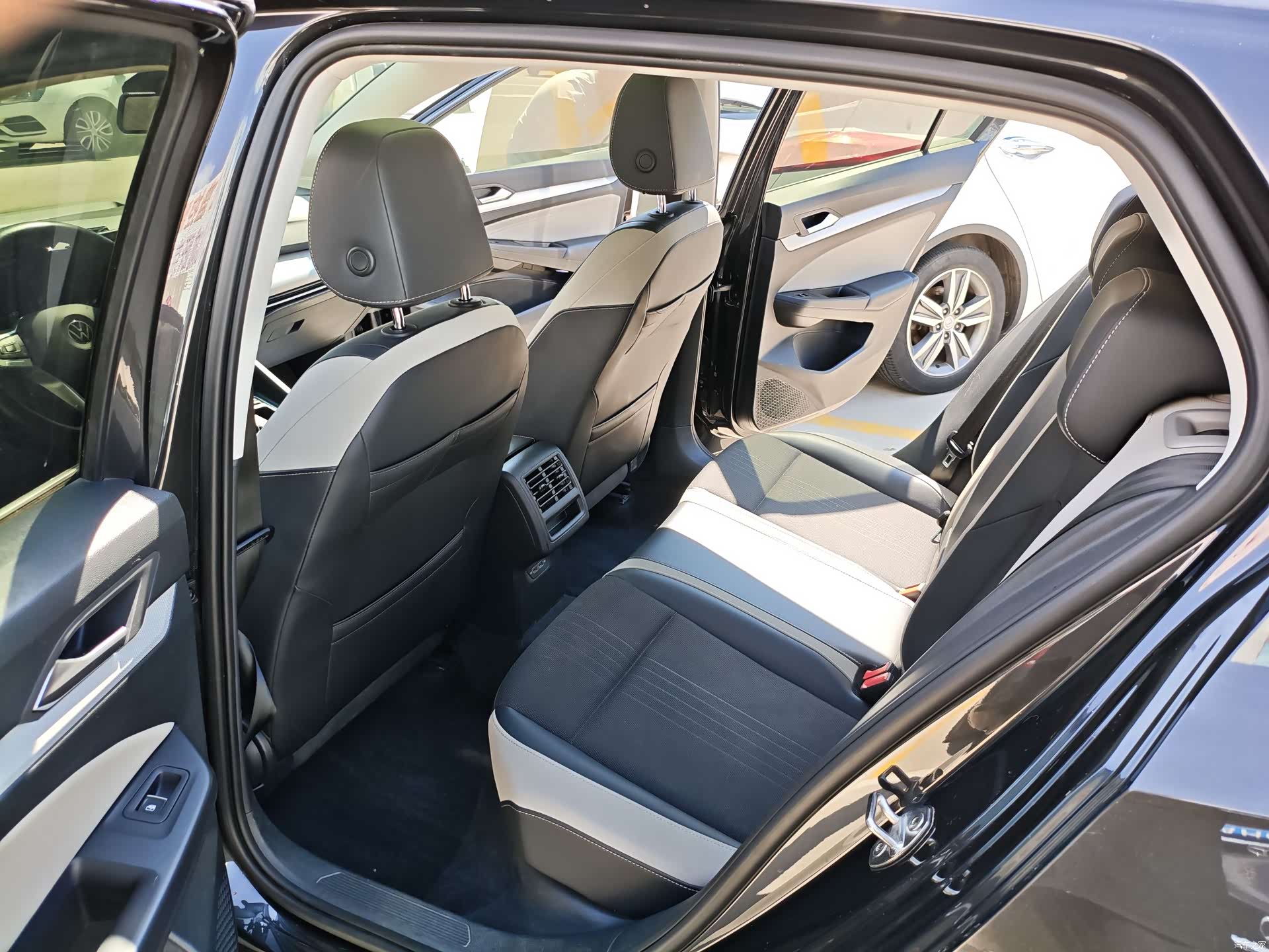 Volkswagen Golf, 2022 10
