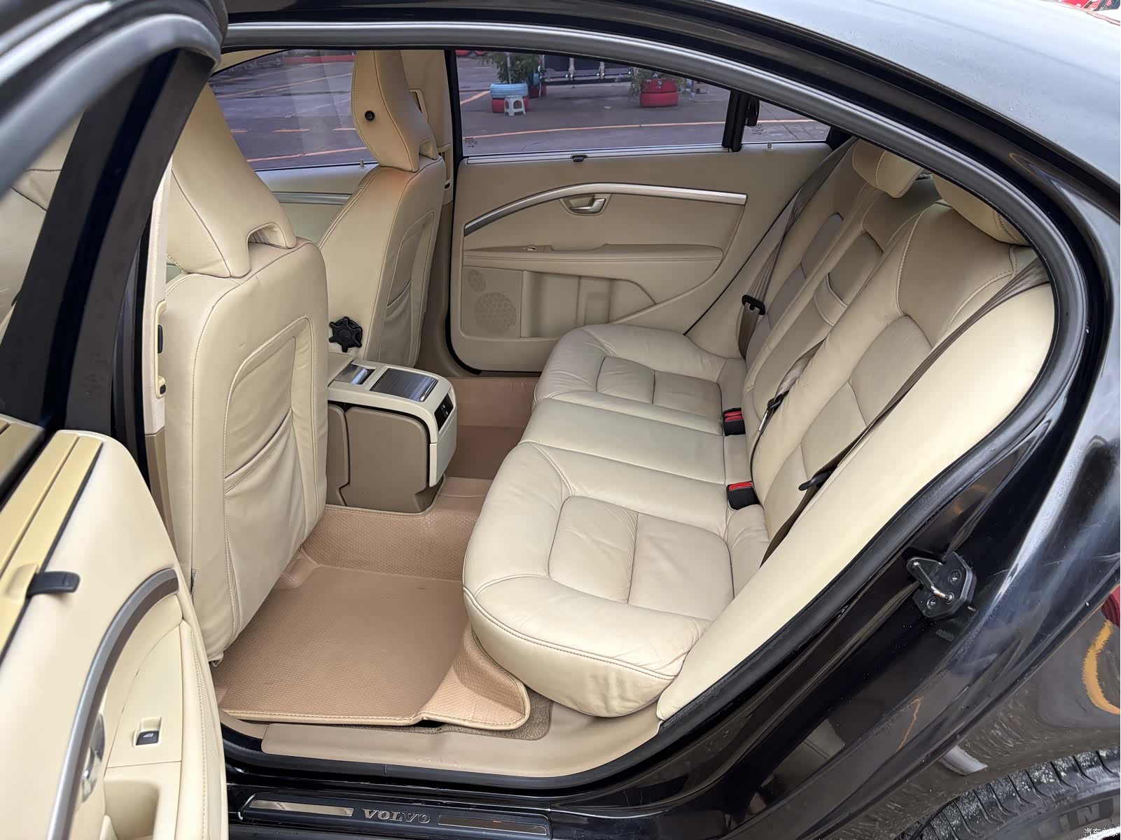 Volvo S80, 2013 8