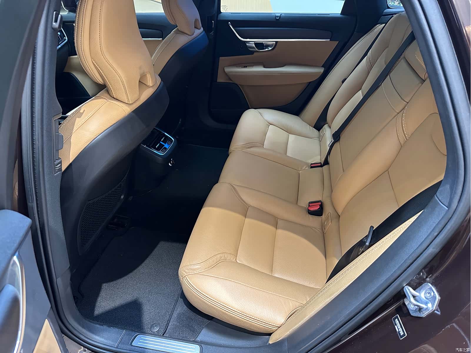 Volvo V90, 2019 6