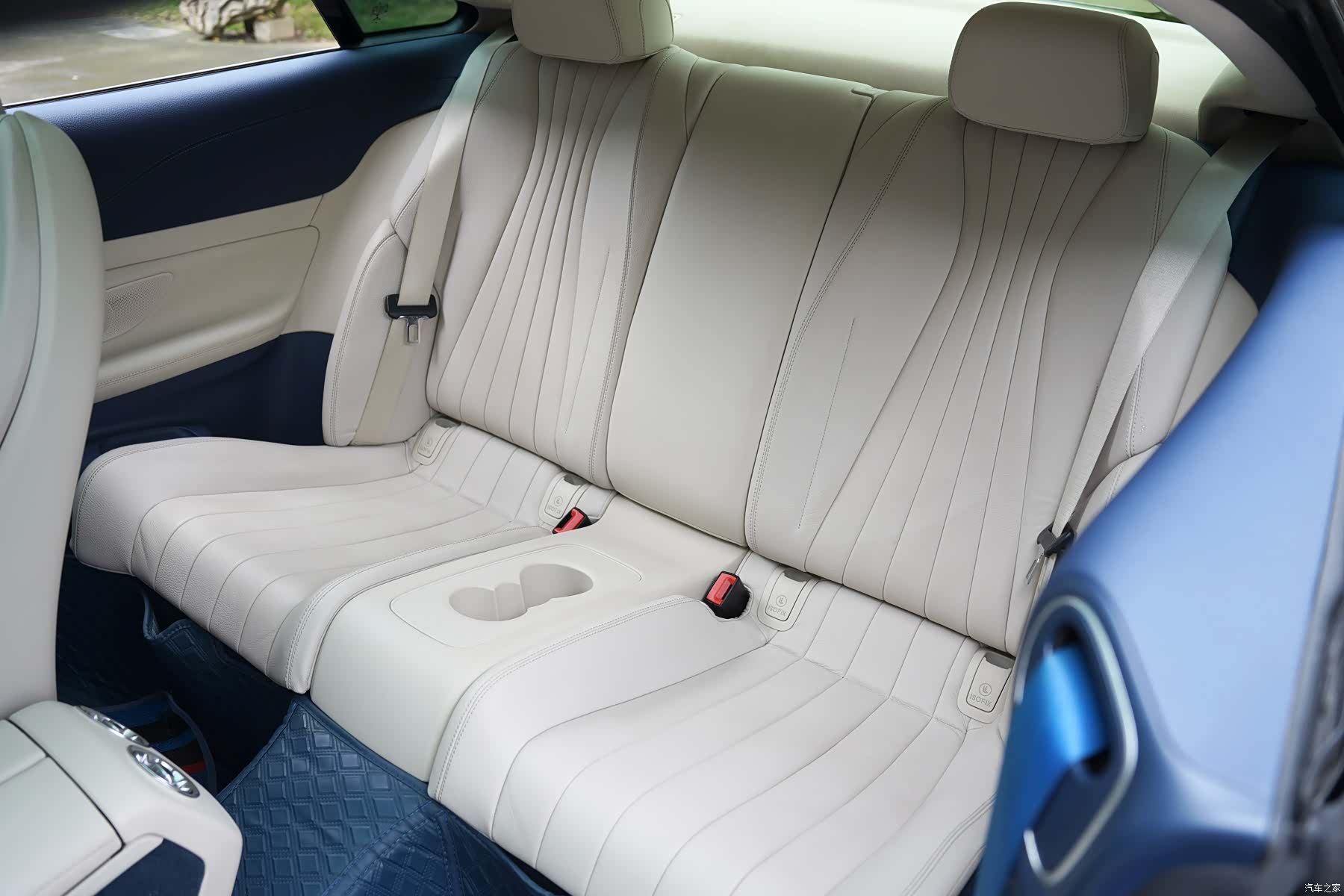 Mercedes-Benz E-Class, 2021 24