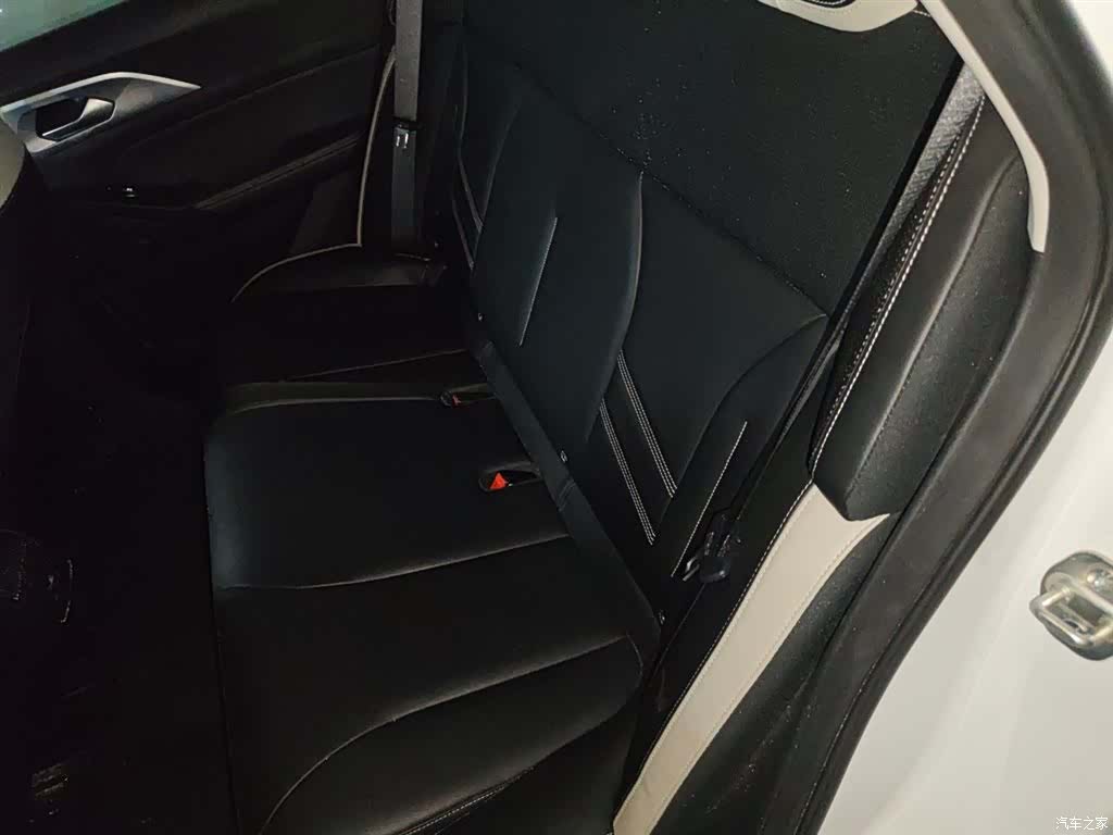 Geely E, 2022 15