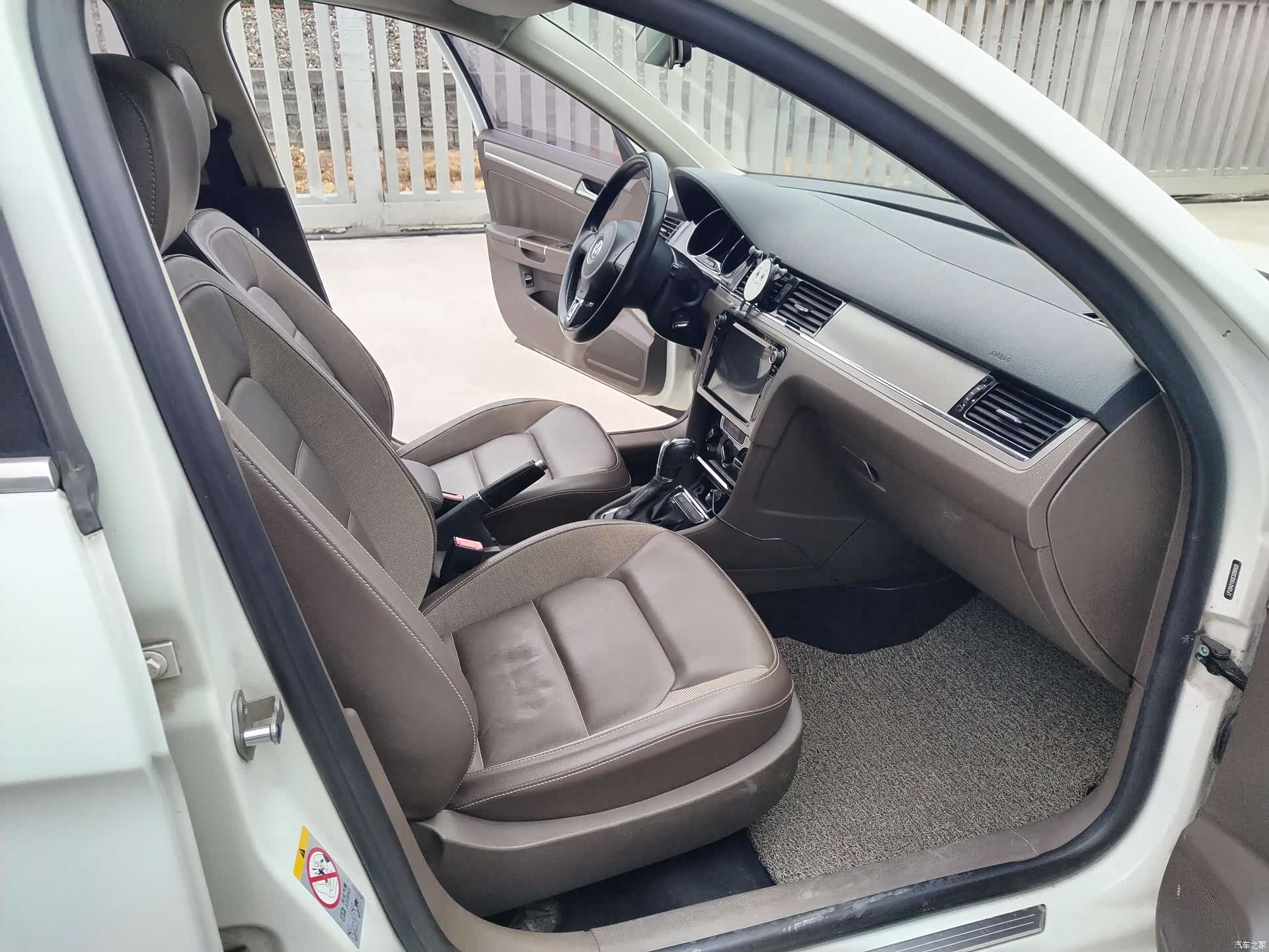 Volkswagen Bora, 2015 9