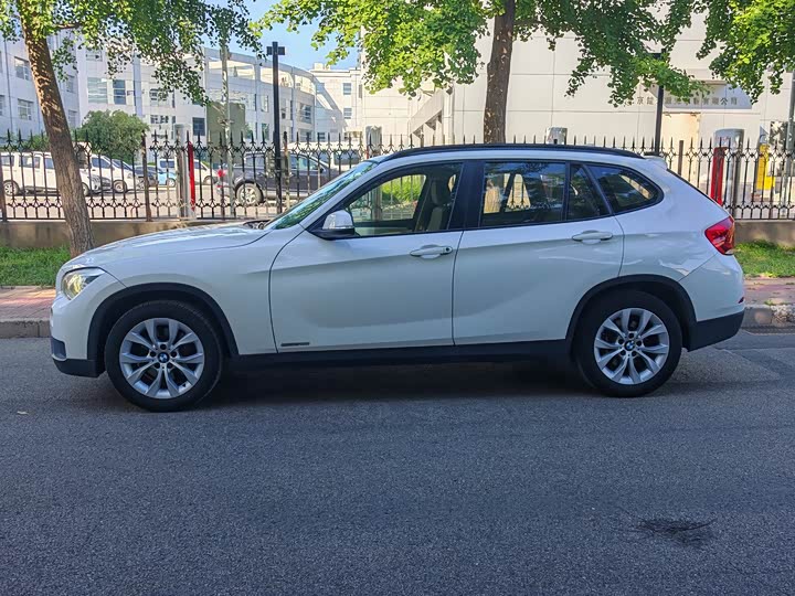 BMW X1, 2014 года фото 4