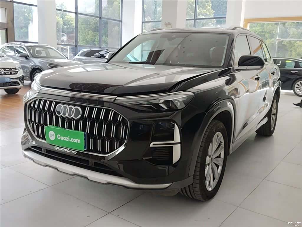 Audi Q6, 2025 1