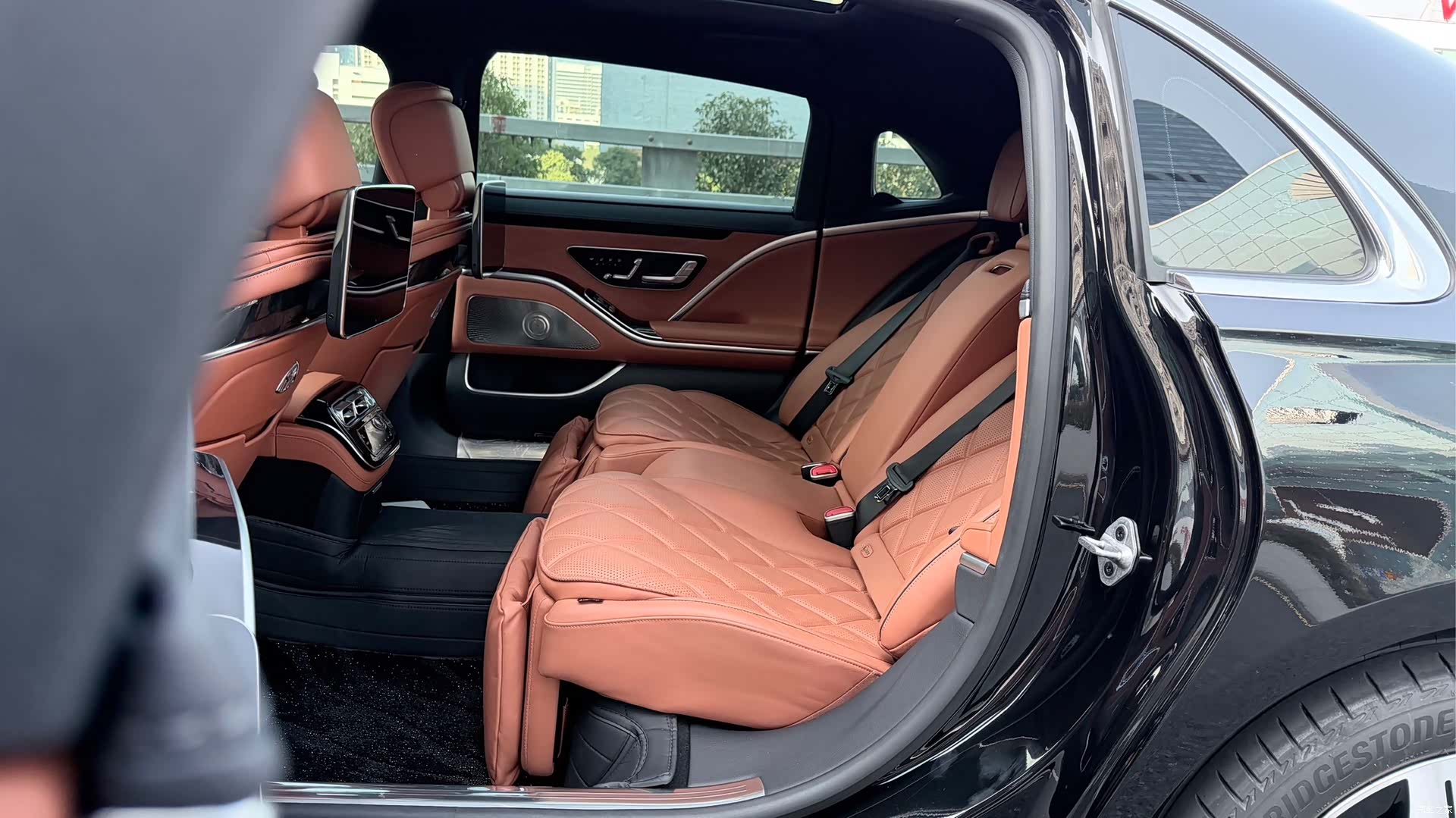 Maybach S-Class, 2022 8