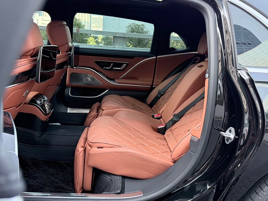 Mercedes-Benz Maybach S-Class 2022, фото 8