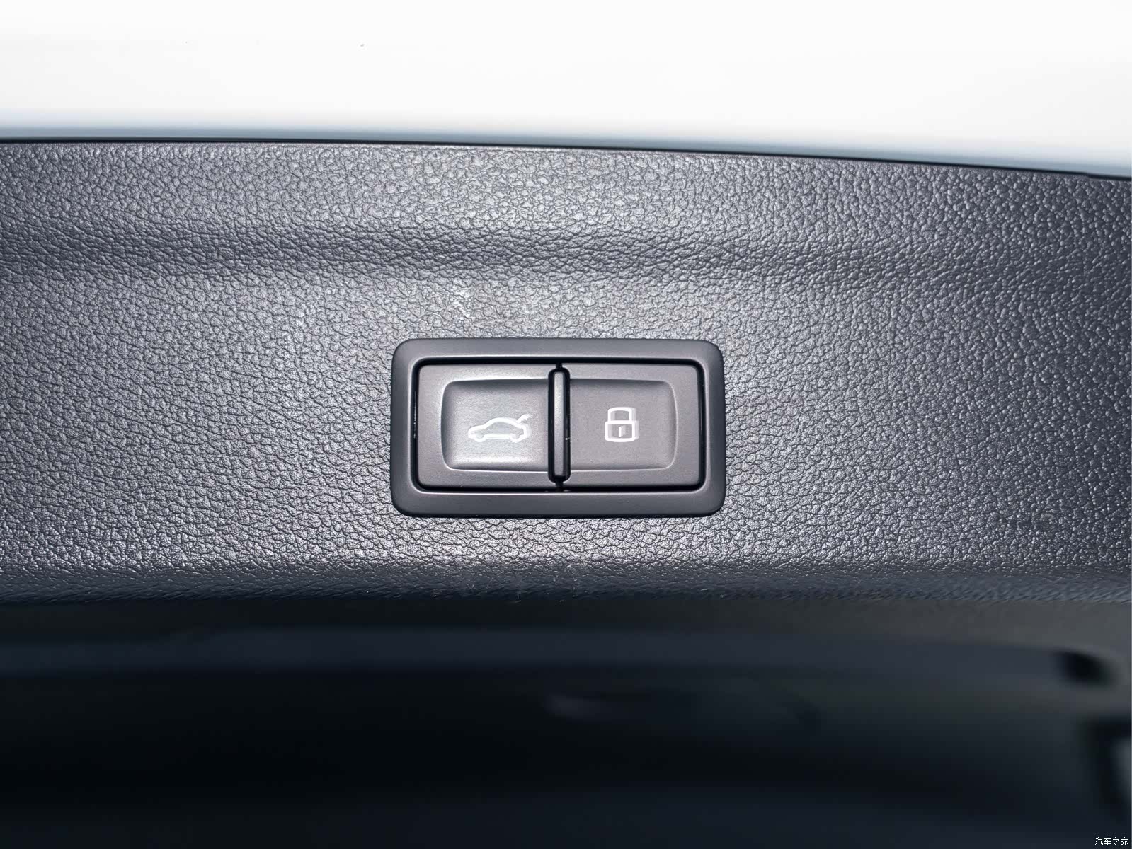 Audi Q3, 2023 4