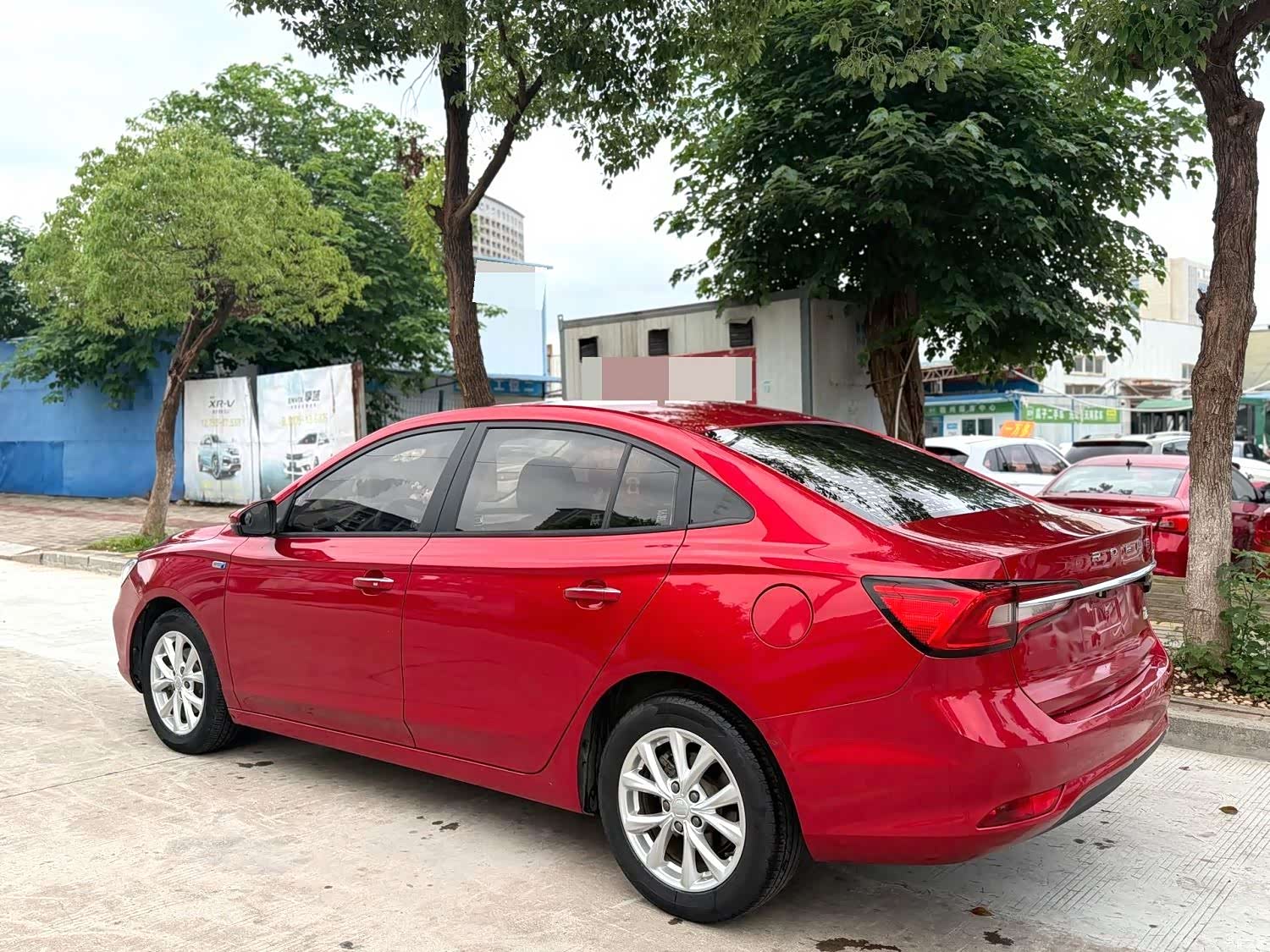 Roewe i5, 2019 8