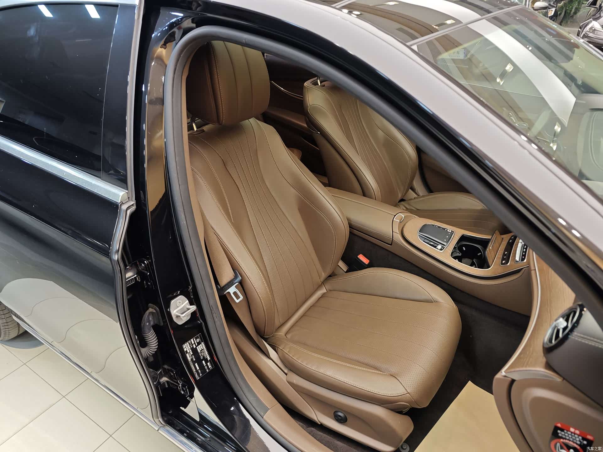 Mercedes-Benz E-Class, 2021 33