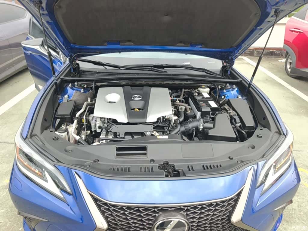 Lexus ES, 2019 20