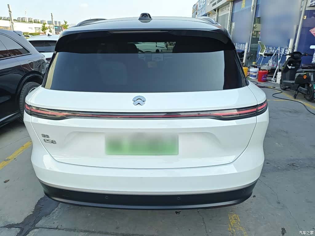 NIO ES8, 2023 6