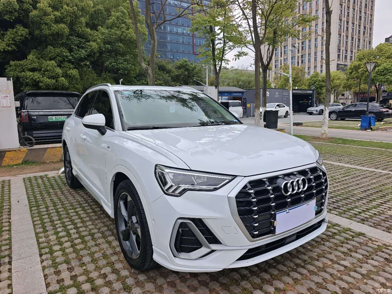 Audi Q3, 2022 3