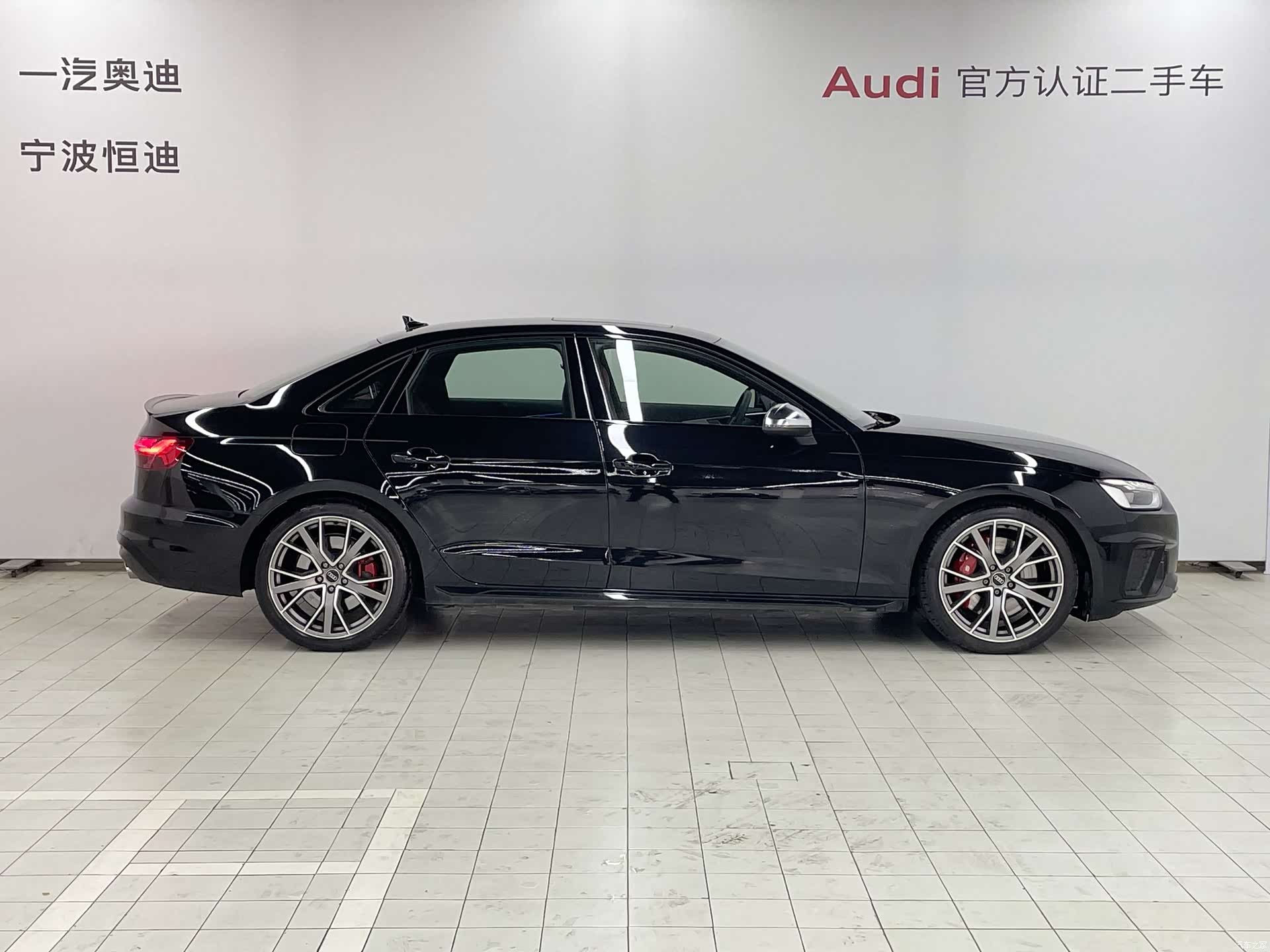 Audi S4, 2024 3