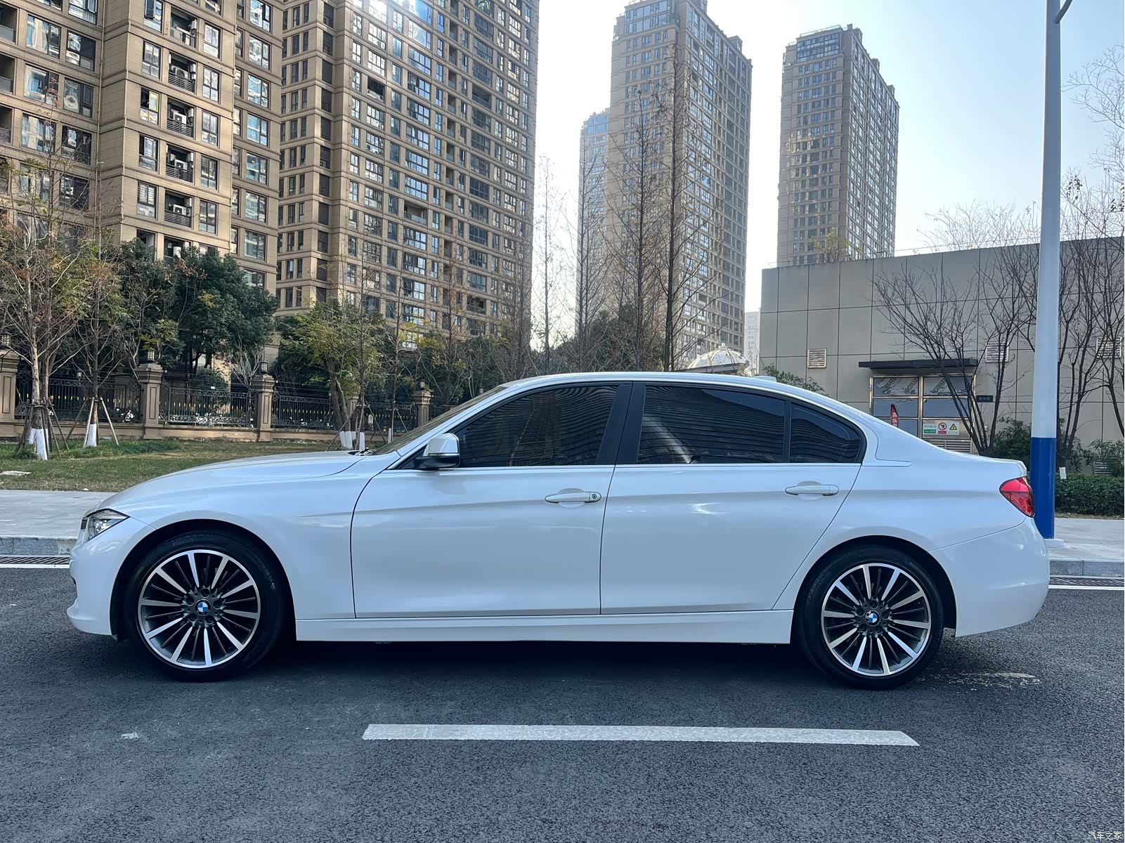 BMW 3 Series, 2019 11