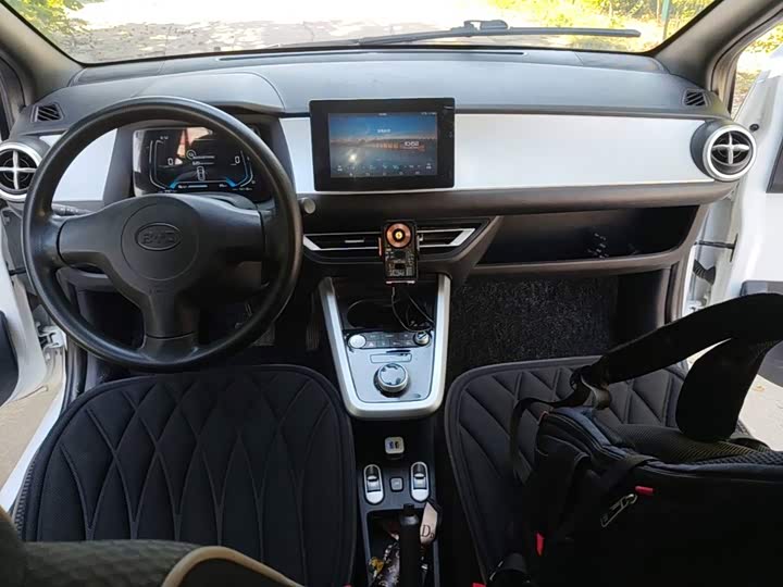 BYD e2 2019 biao zhun xu hang ban yue · biao zhun xing