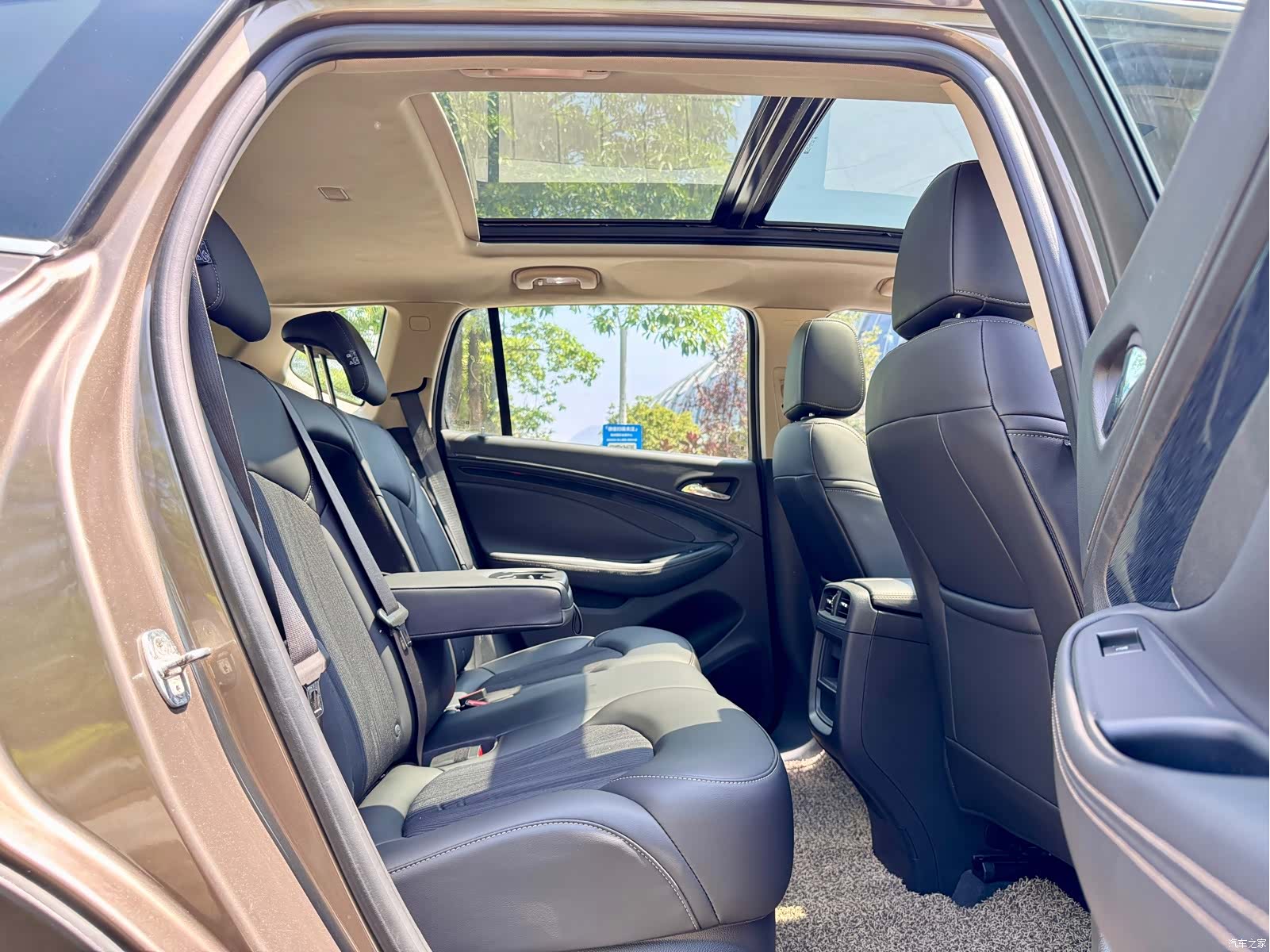 Buick Envision Plus, 2017 10