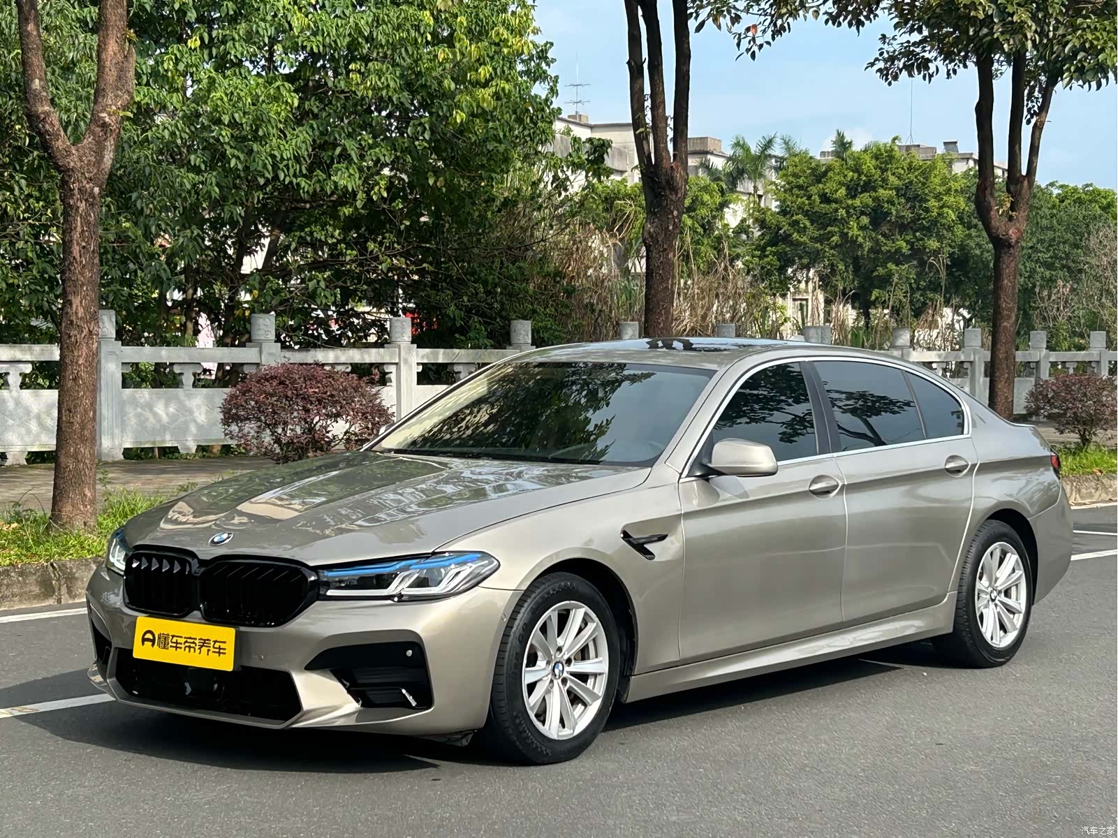 BMW 5 Series, 2010 1