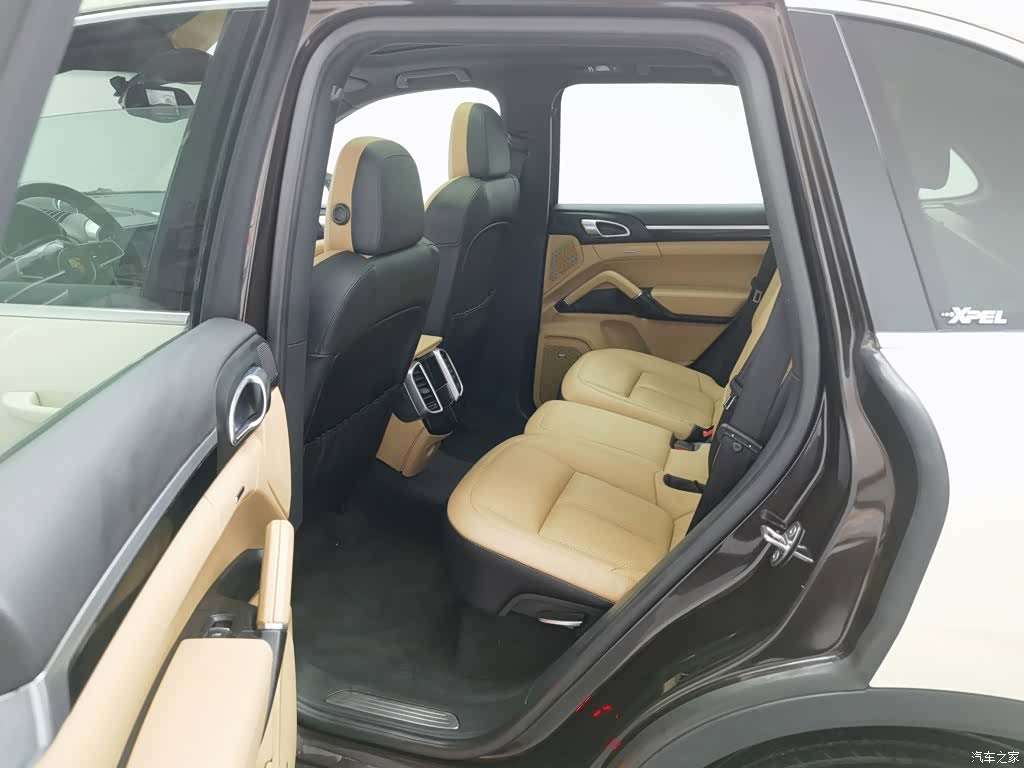Porsche Cayenne, 2015 15