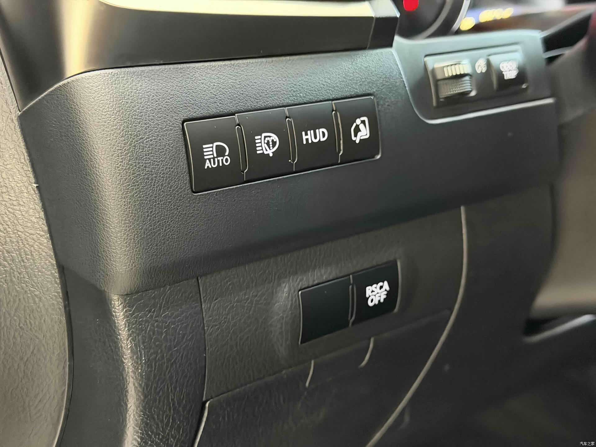 Lexus LX, 2017 11