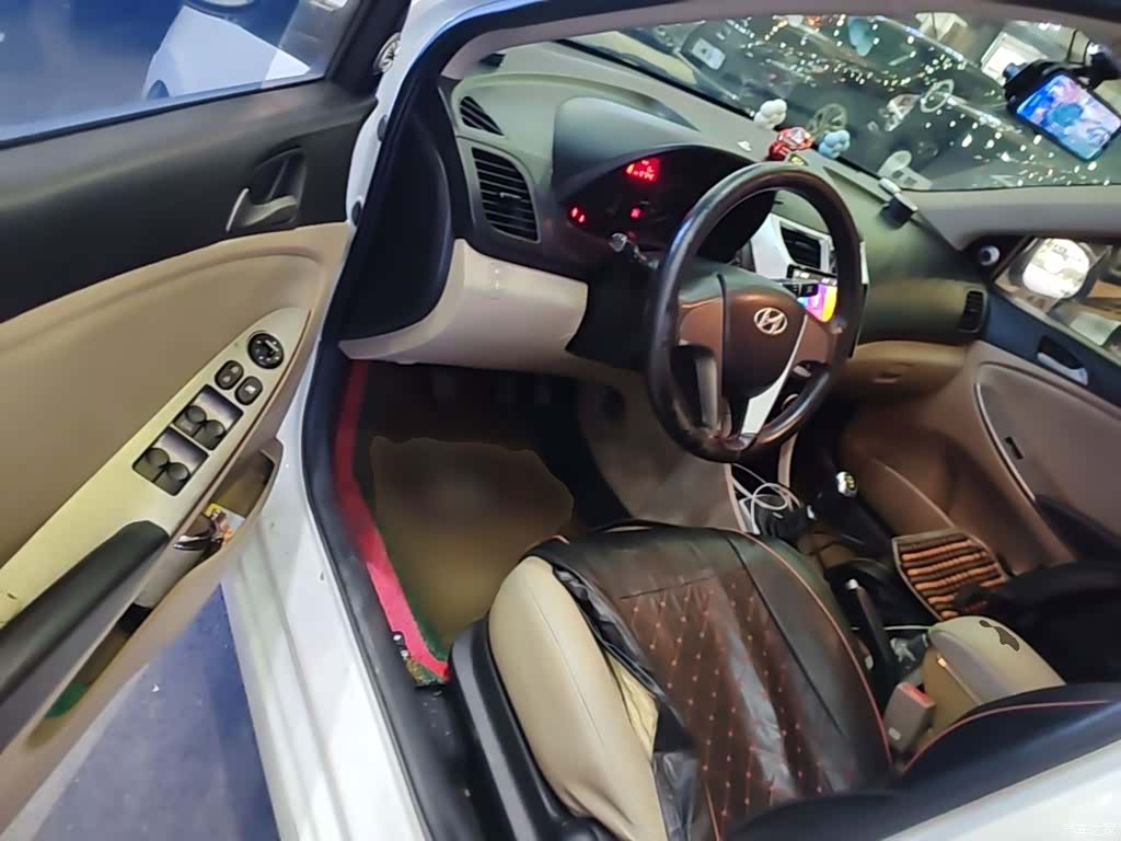 Hyundai GLS, 2016 9