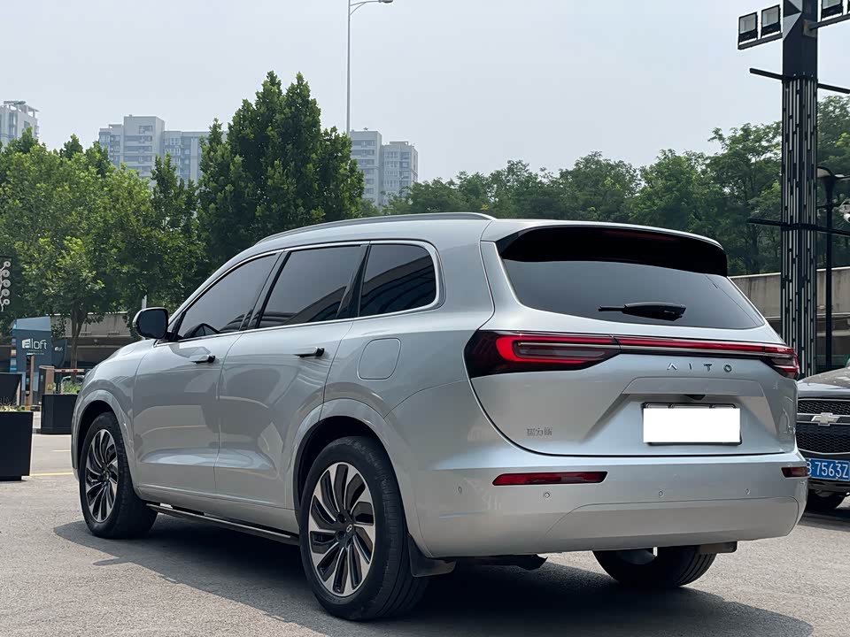 AITO Ask the world M7