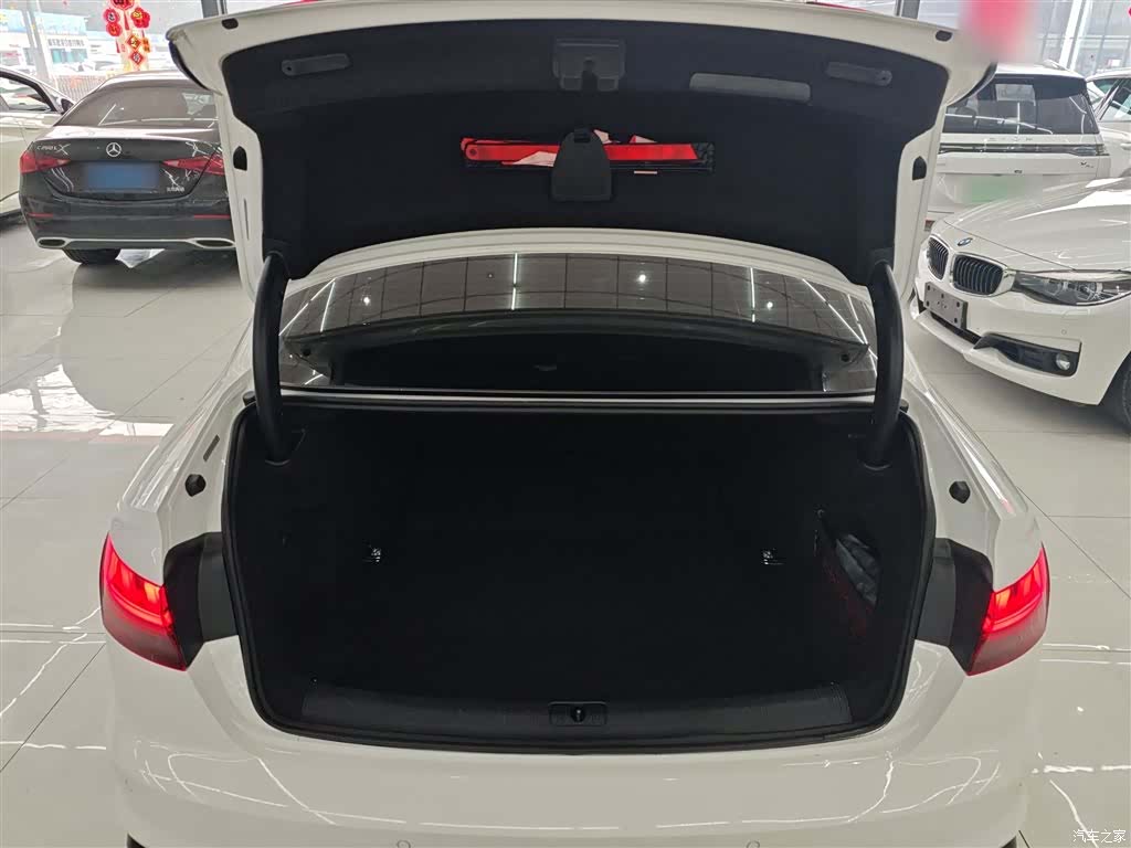 Audi A4L, 2020 19
