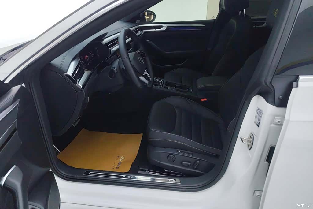Volkswagen CC, 2023 9