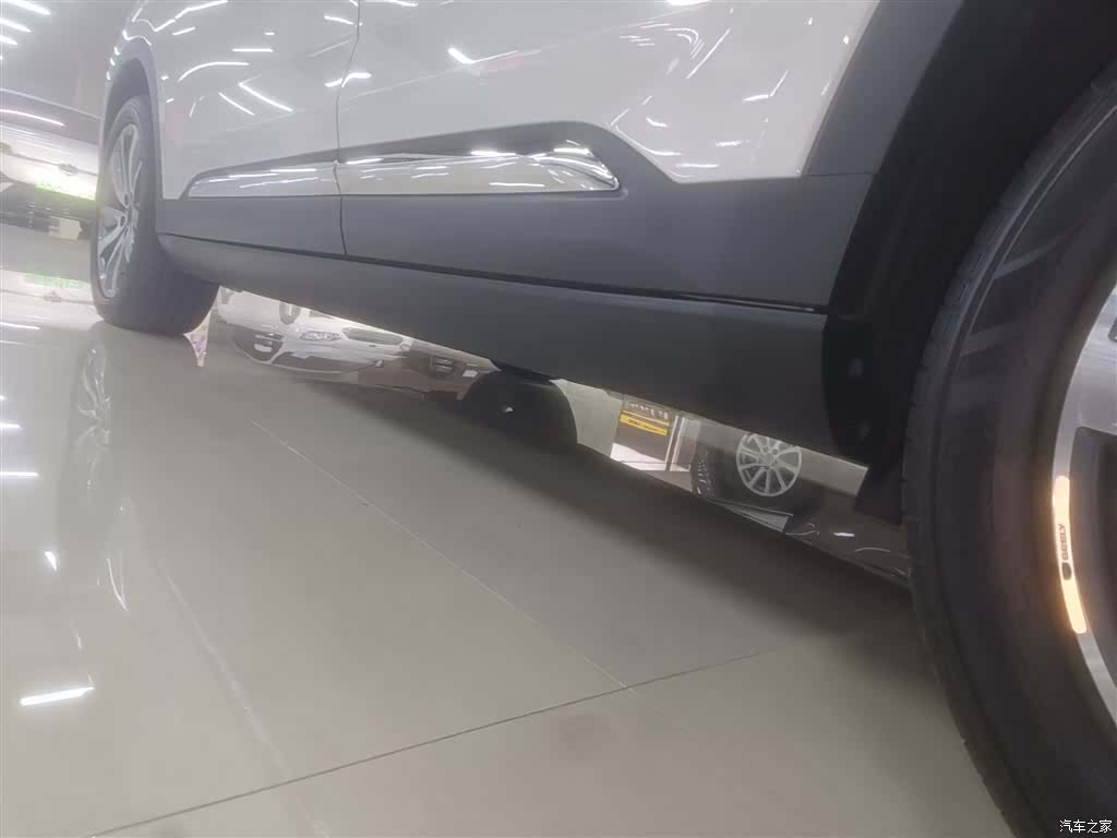 Geely Haoyue, 2022 6