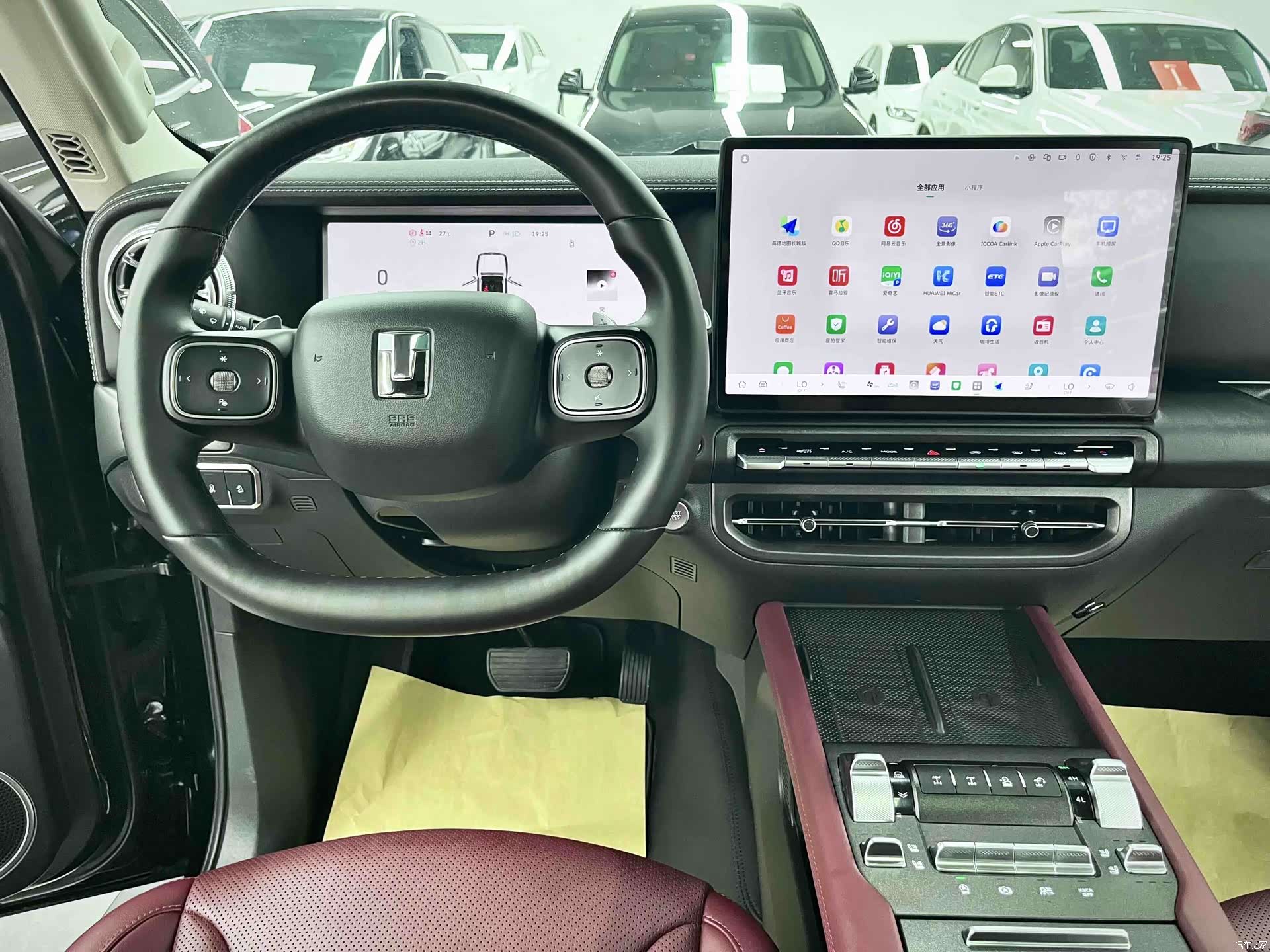 Tank 300, 2025 18