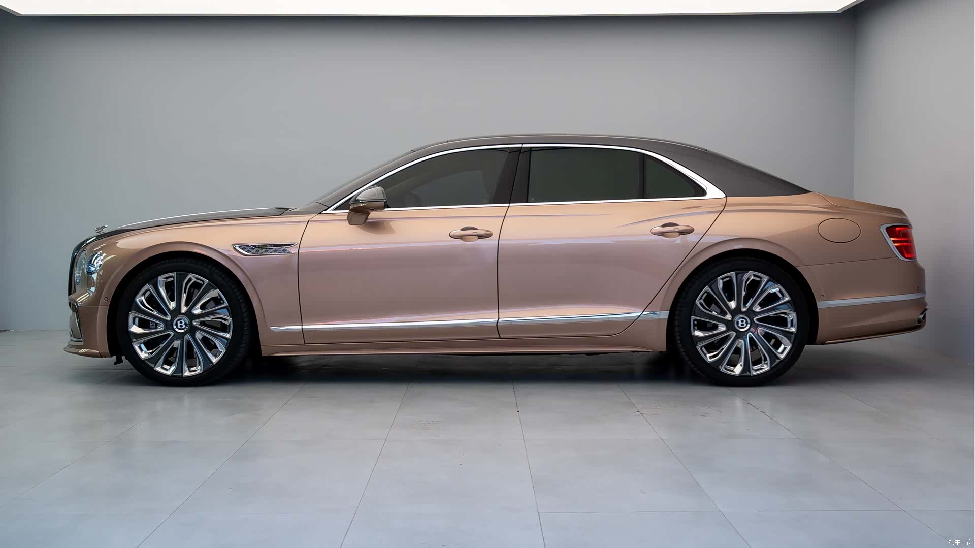 Bentley Flying Spur, 2025 3