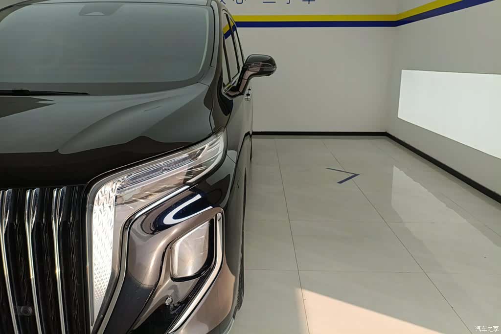 Hongqi HQ9, 2023 все фото