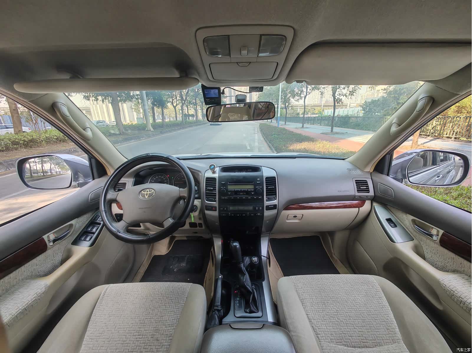 Toyota Prado, 2003 10