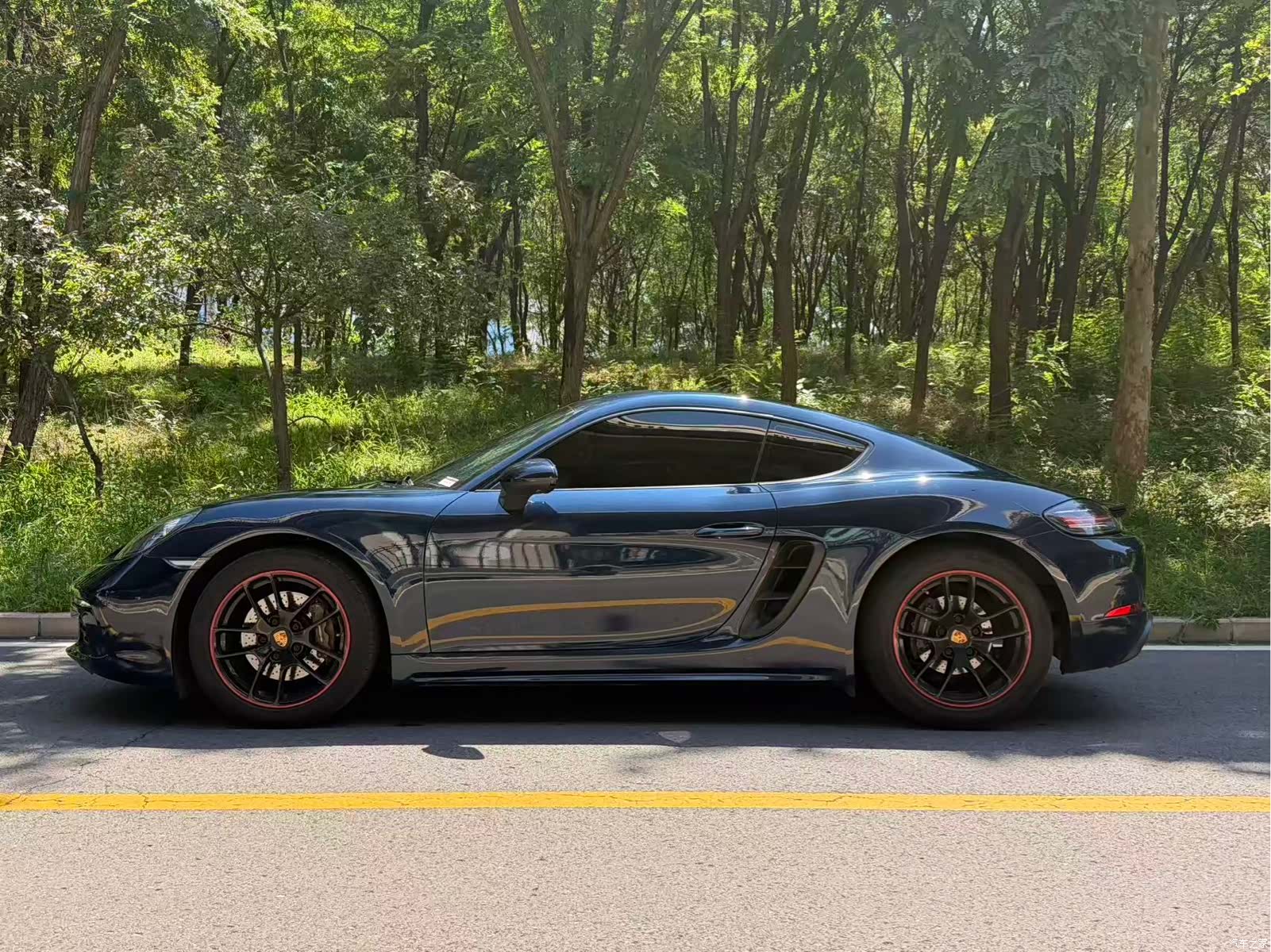Porsche Cayman, 2017 3
