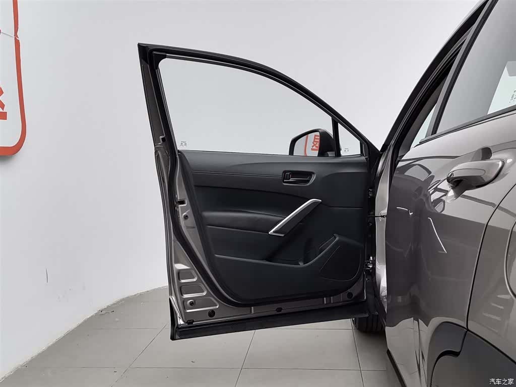 Toyota Frontlander, 2023 8