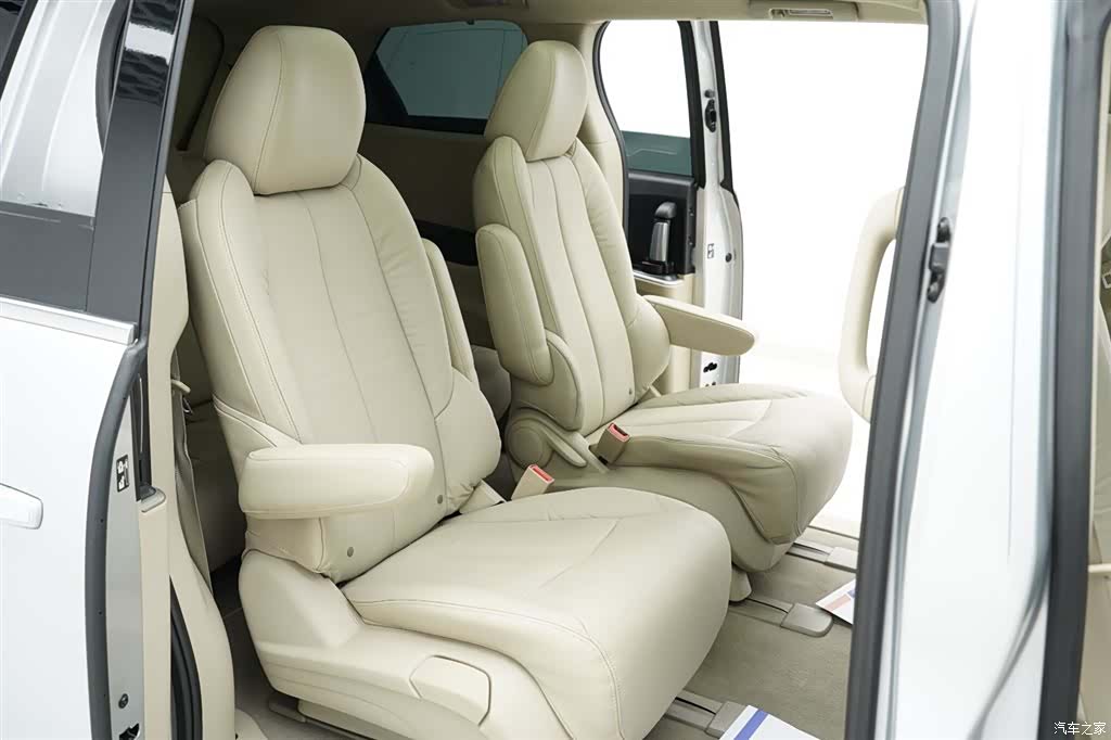 Buick GL8, 2014 26