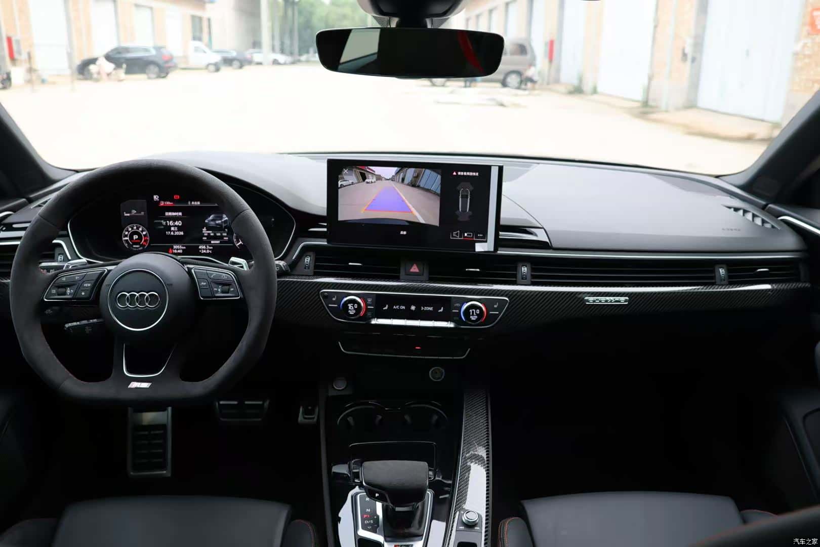 Audi RS4, 2025 13