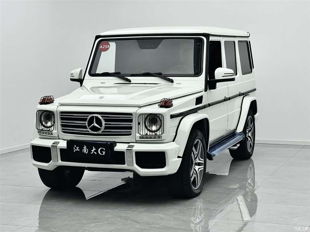 Mercedes-Benz G-Class, 2012 1