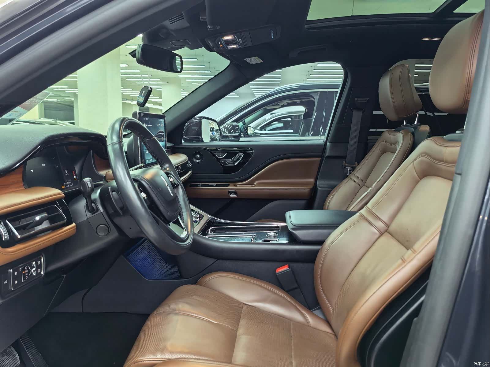 Lincoln Aviator, 2021 2