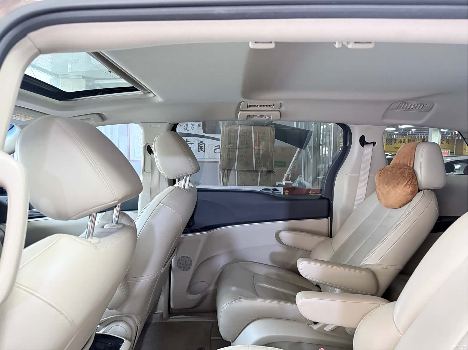 Buick GL8, 2019 12