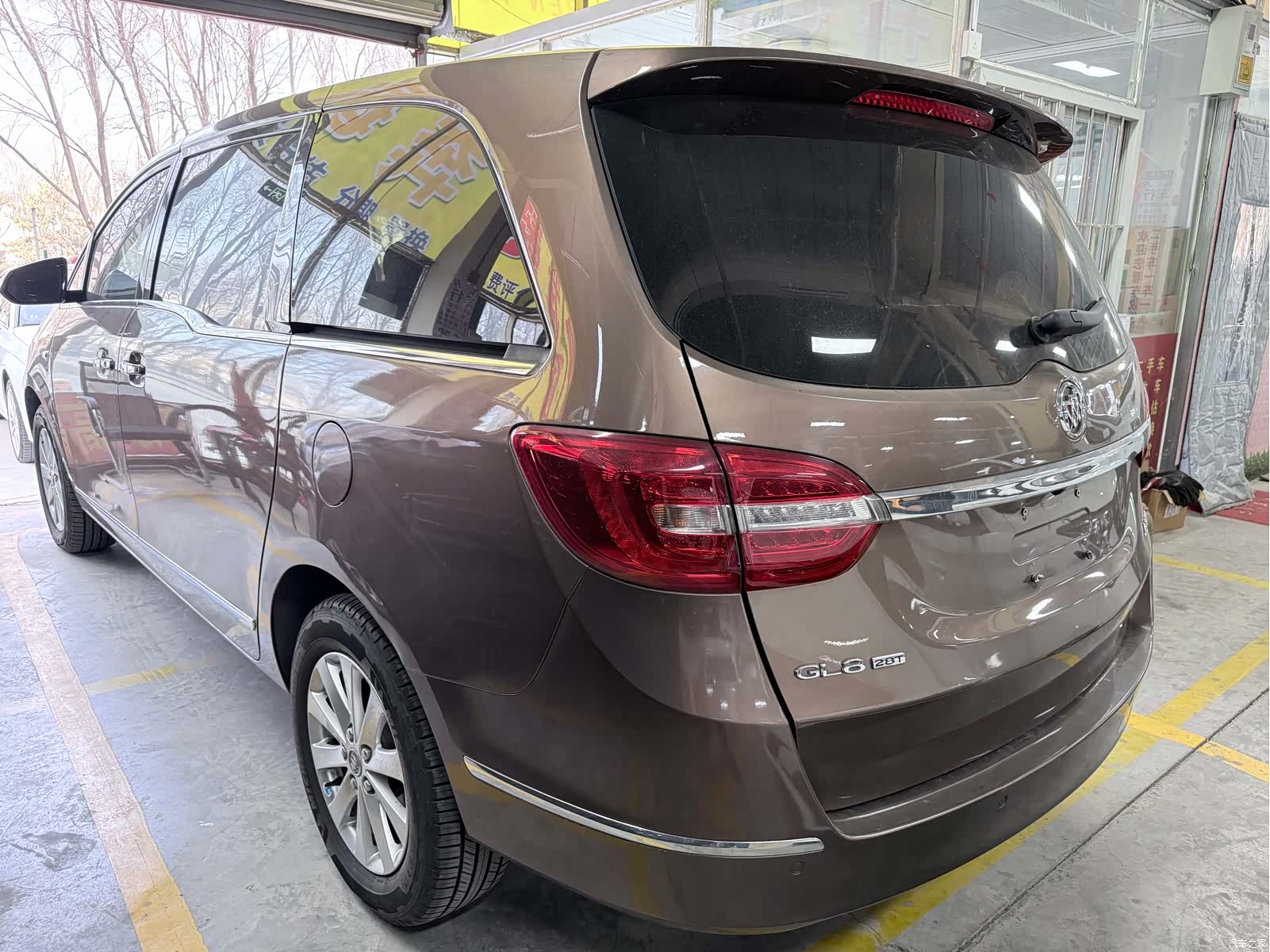 Buick GL8, 2019 18
