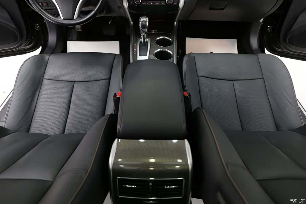 Nissan Teana, 2015 10